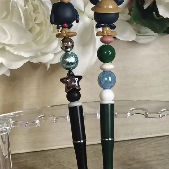 Character-Themed Pen Set - Black and Green - Picture 3 of 5